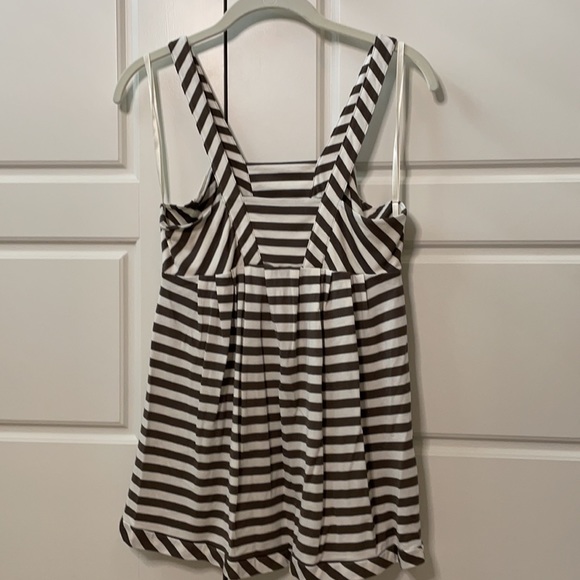 Grey white stripe top BCBG NWT - Picture 9 of 13